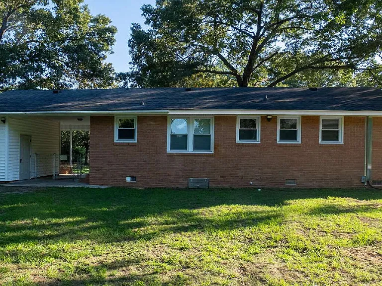 4295 Dorsey Dr — Photo 5