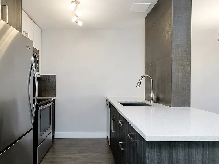 1800 4th St SW — Photo 12
