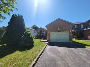40 Nicholson Dr, Barrie, ON L4N 8L7