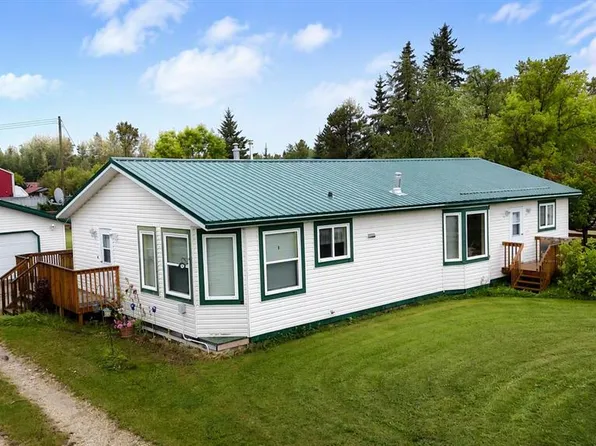 92 N Peace River Ave, Big Lakes County, AB T0G 1J0