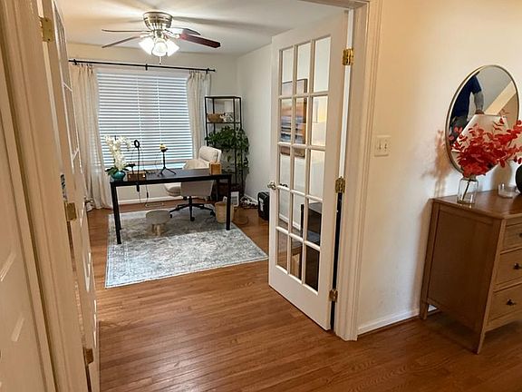 4th image of 2418 Shadywood Cir