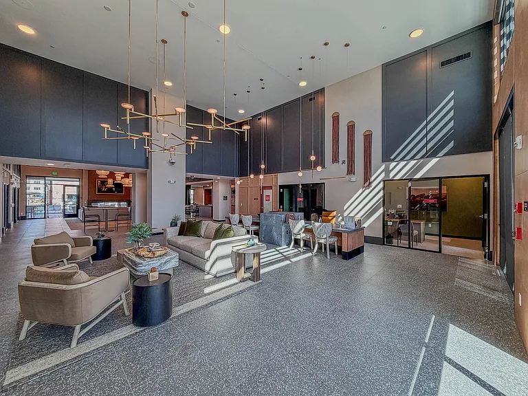 Alanna Leasing Office