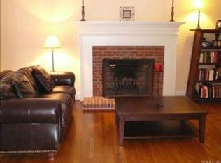 8322 Loch Laven Ln, Chapel Hill, NC 27516