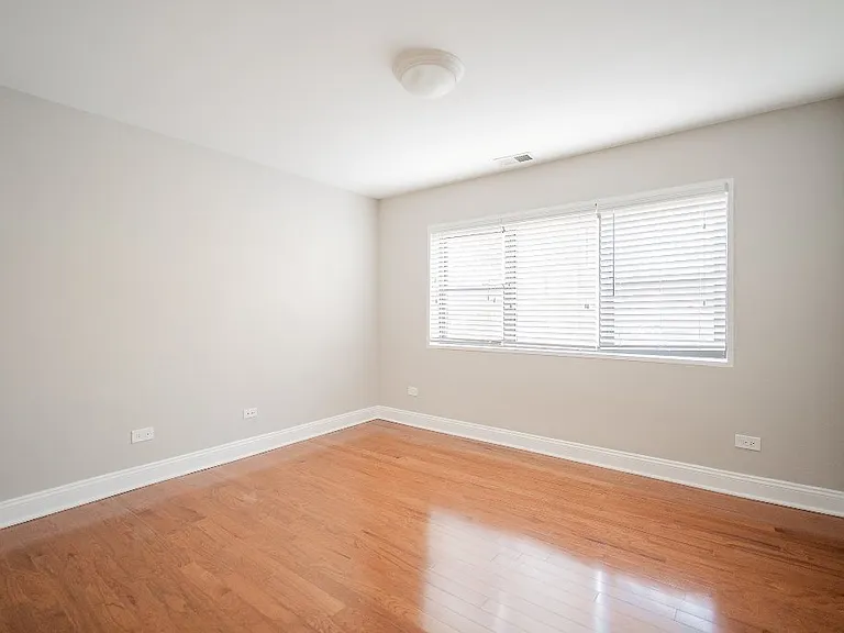 515 Sheridan — Photo 75
