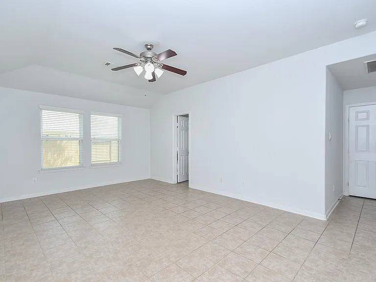 18302 Mable Pond Ln — Photo 17