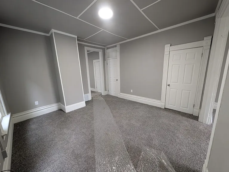 56 S 16th St #1-2 — Photo 3