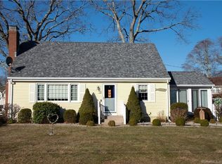 33 Jarvis Rd, Old Saybrook, CT 06475