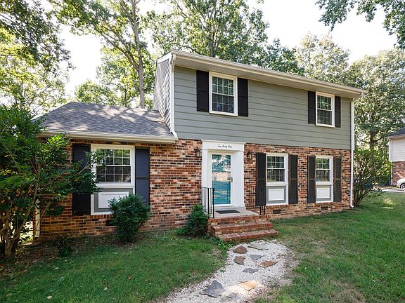 3rd image of 1041 Warminster Dr