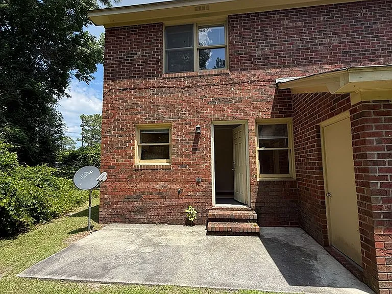 403 Lennon Dr — Photo 14