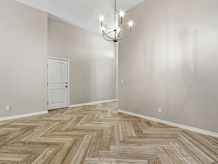 925 Louisiana Downs Ave — Photo 6