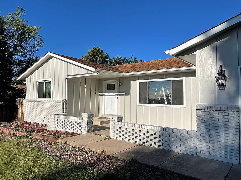 2nd image of 1268 Friendship Ln E