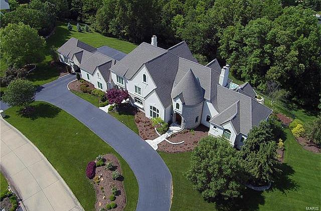 1st image of 5 Lochinvar Dr