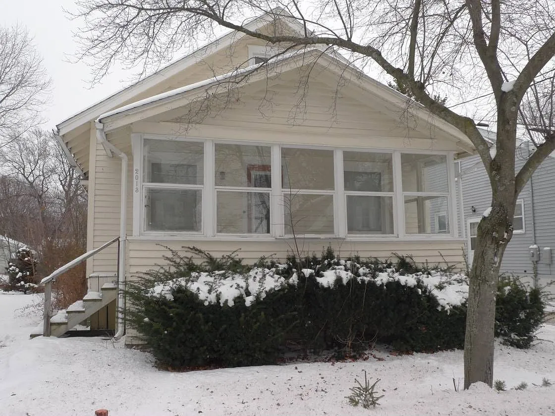 2013 Roberts Ln photo 1