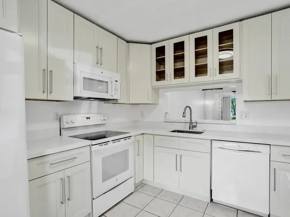 3081 HOLIDAY SPRINGS Boulevard #102-6, Margate, FL 33063