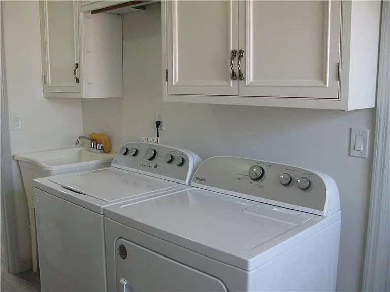 3700 Bay St — Photo 30