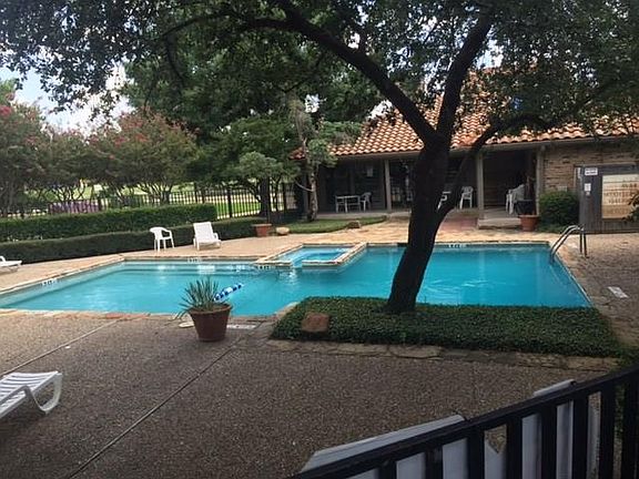 3rd image of 14800 Enterprise Dr APT 26C