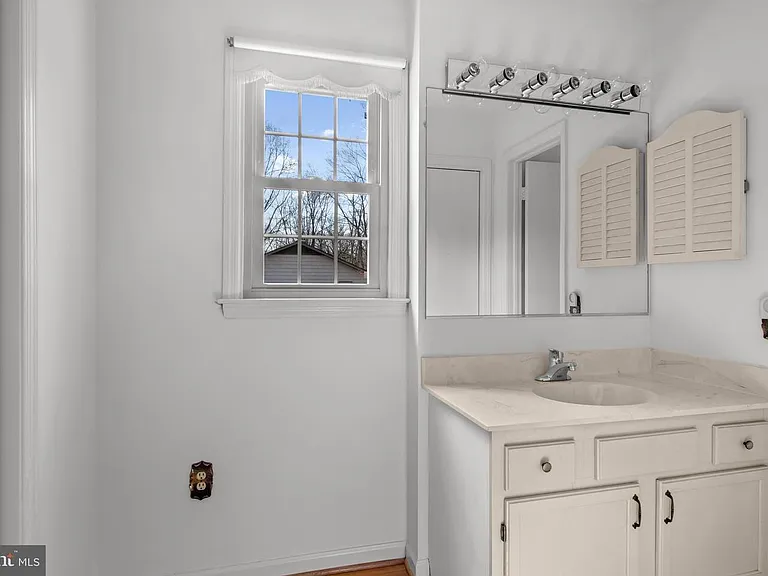2798 Alton Hotel Ct — Photo 22