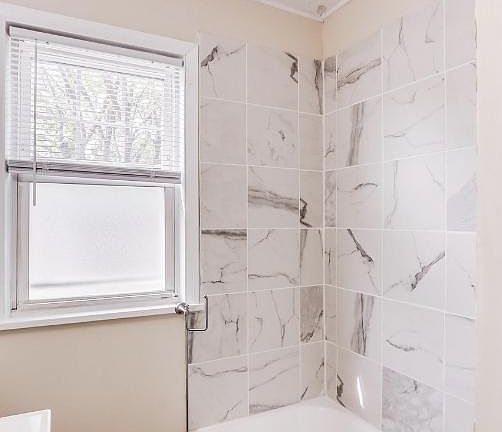 3rd image of 6620 S 30th St