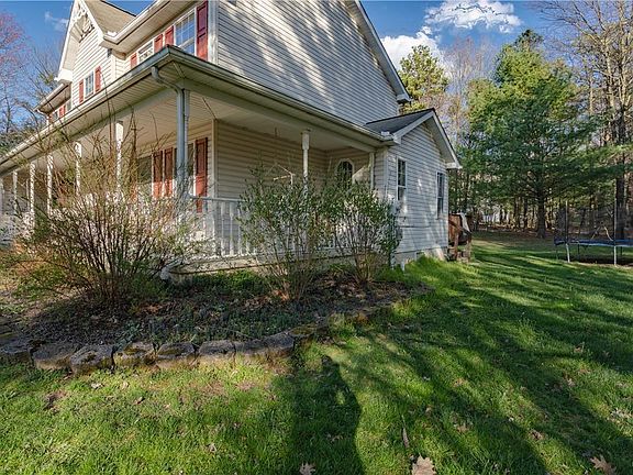 3rd image of 273 Ramblewood Dr