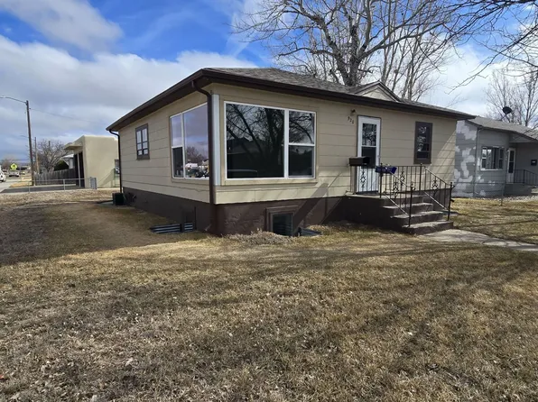 920 Woodbury St, Miles City, MT 59301