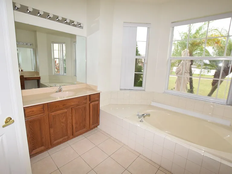 2604 Lutza Way — Photo 41