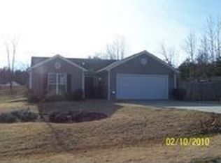 453 Twinflower Dr, Mount Airy, GA 30563