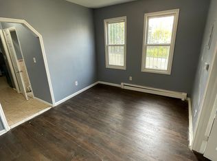 514 S 16th St #1F, Newark, NJ 07103