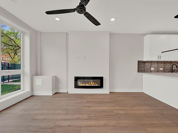 4th image of 4609 S Saint Lawrence Ave #1