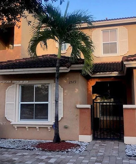 2573 SW 121st Ter #2003 — Photo 24