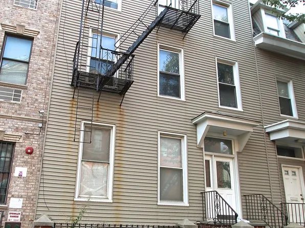 48 India St, Brooklyn, NY 11222
