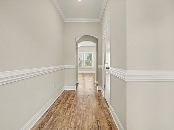 4th image of 756 Lakemont Dr