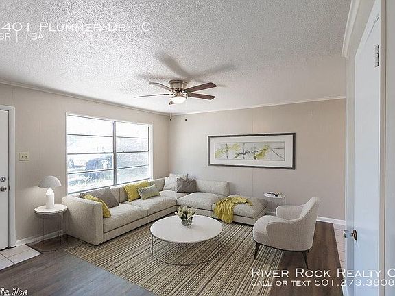 3rd image of 1401 Plummer Dr APT C