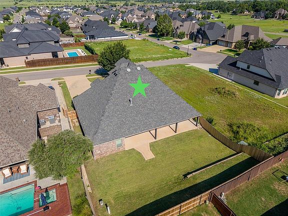 4th image of 3009 Cordova Ct