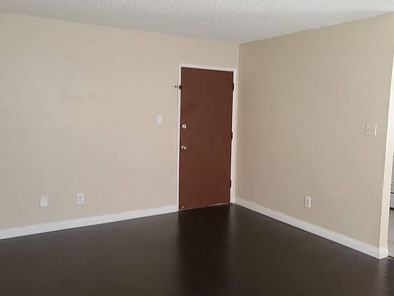 5th image of 12247 Grevillea Ave #A