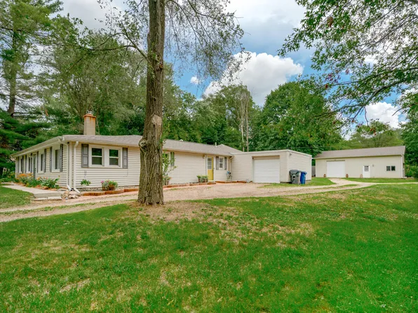 8660 N 17th St, Kalamazoo, MI 49009