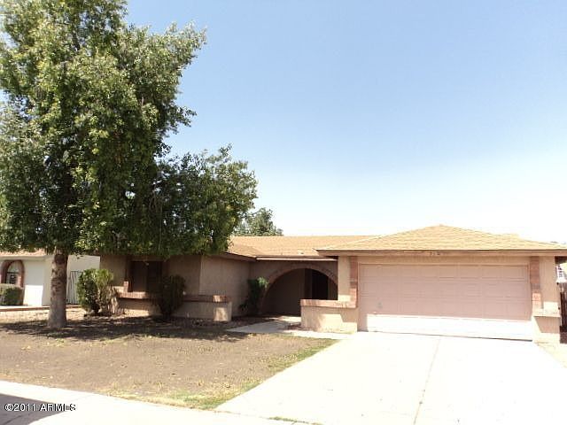 1st image of 7310 W Canterbury Dr