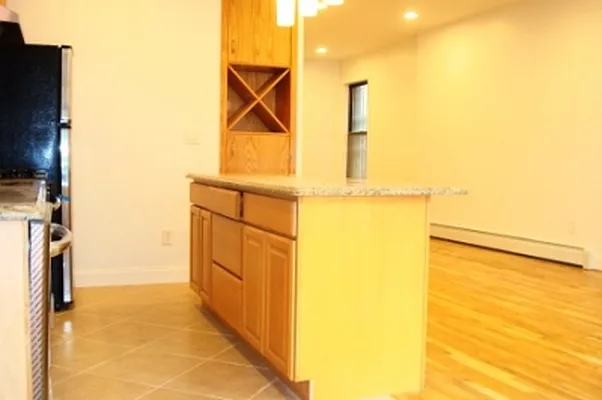 Rented by Citi Habitats | media 51