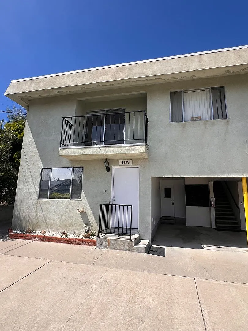 Hilltop — Photo 4