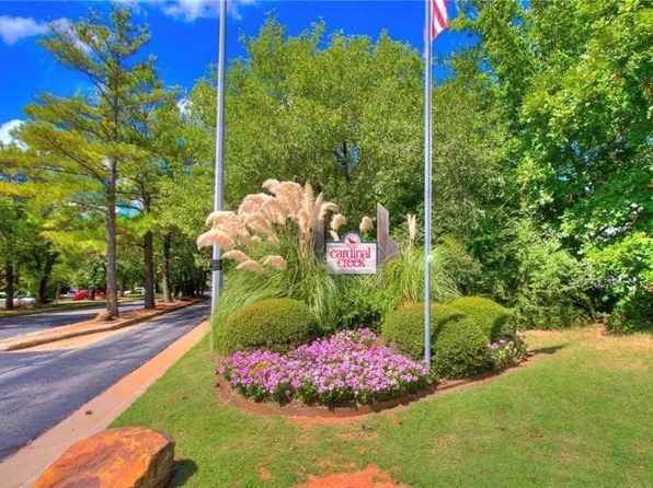 827 Red Bird Ln APT B, Norman, OK 73072