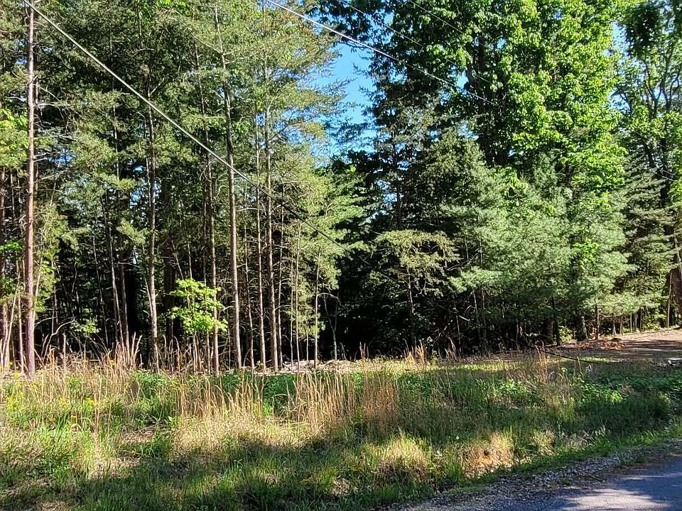 1st image of Dogwood Ct