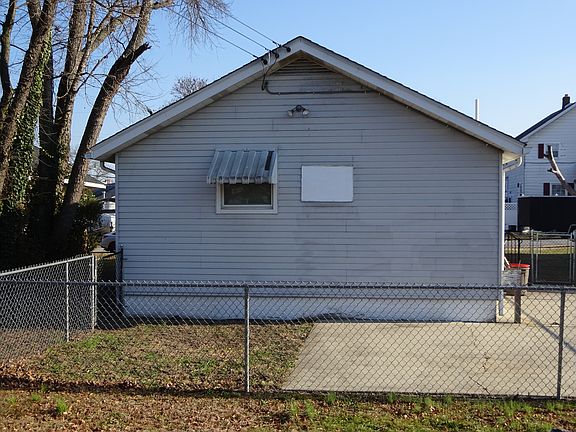 Back of House & Fenced Area