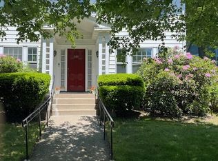 521 Commonwealth Ave #2, Newton Center, MA 02459
