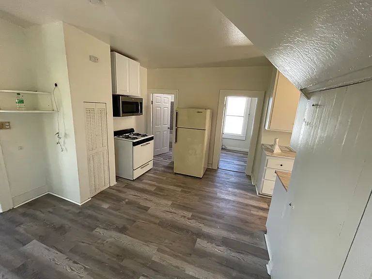 1569 Myers St #5 — Photo 5