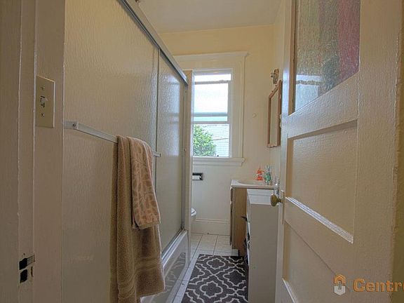 4th image of 1565 Jackson St #11A