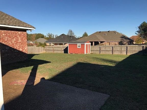3rd image of 106 Kenzie Dr