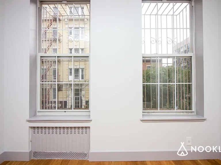 379 S 5th St #4L — Photo 5