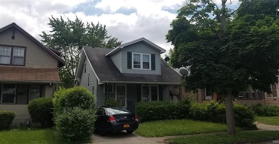 2nd image of 131 Stockbridge Ave