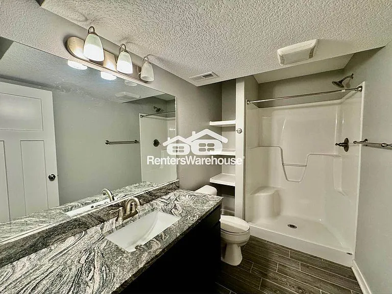 602 SW Magazine Rd — Photo 32