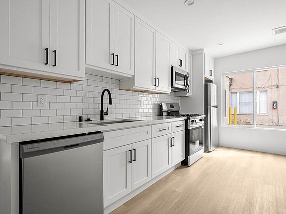 4th image of 2267 W Adams Blvd #2265-1/2