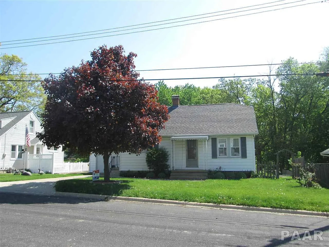 116 Fairview Ave photo 1